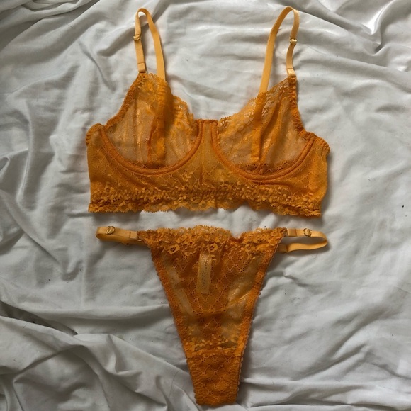 Nasty Nass Harper set in Orange 🍊 - Picture 4 of 5